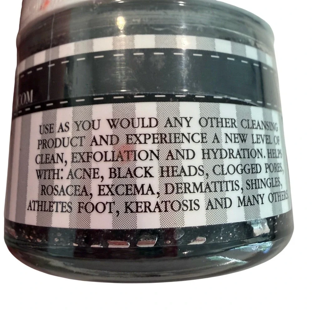 Hunter Brookes Skin Dirt Activated‎ Charcoal Sugar Scrub - Peppermint - 2 OZ.